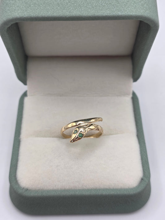 9ct gold emerald snake ring