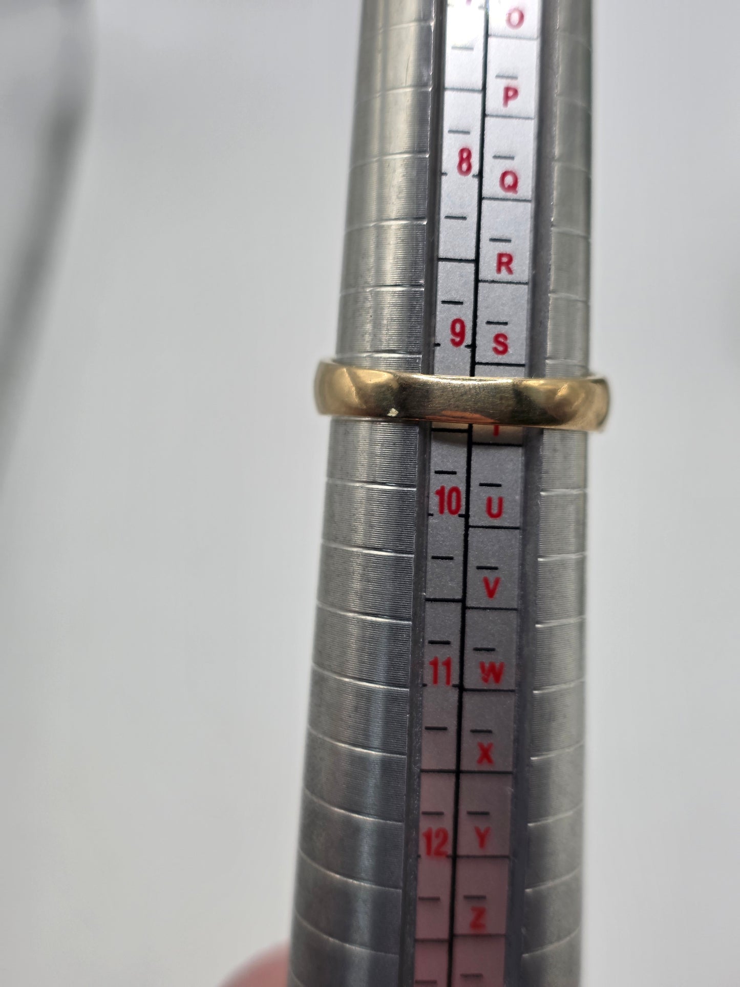 9ct gold diamond gypsy ring