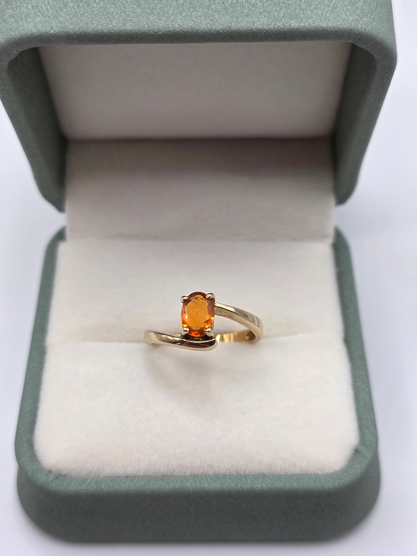 9ct gold orange sapphire ring