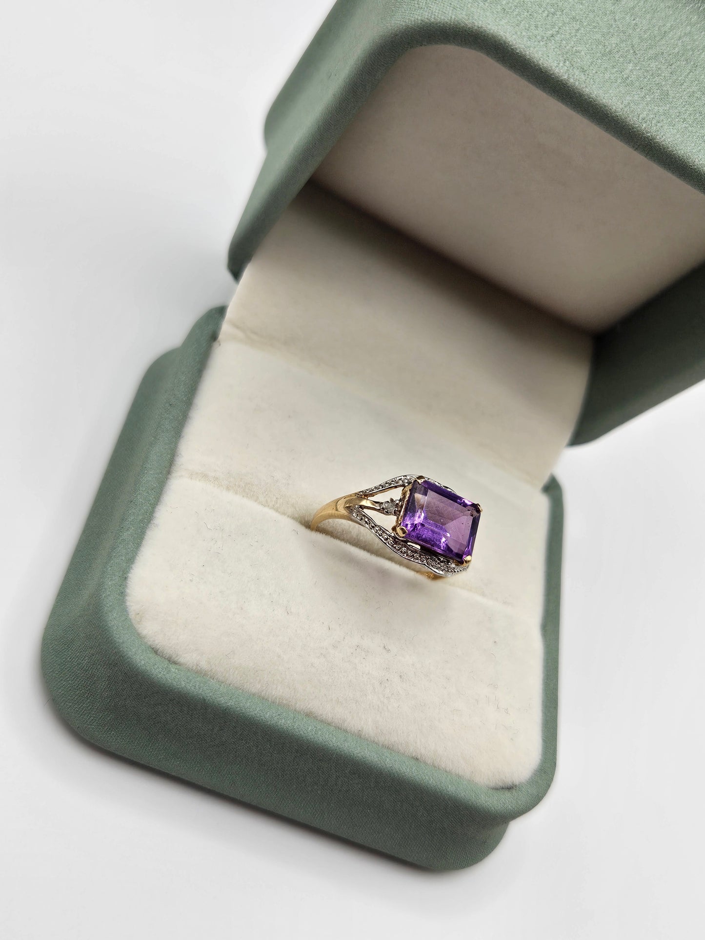 9ct gold amethyst ring