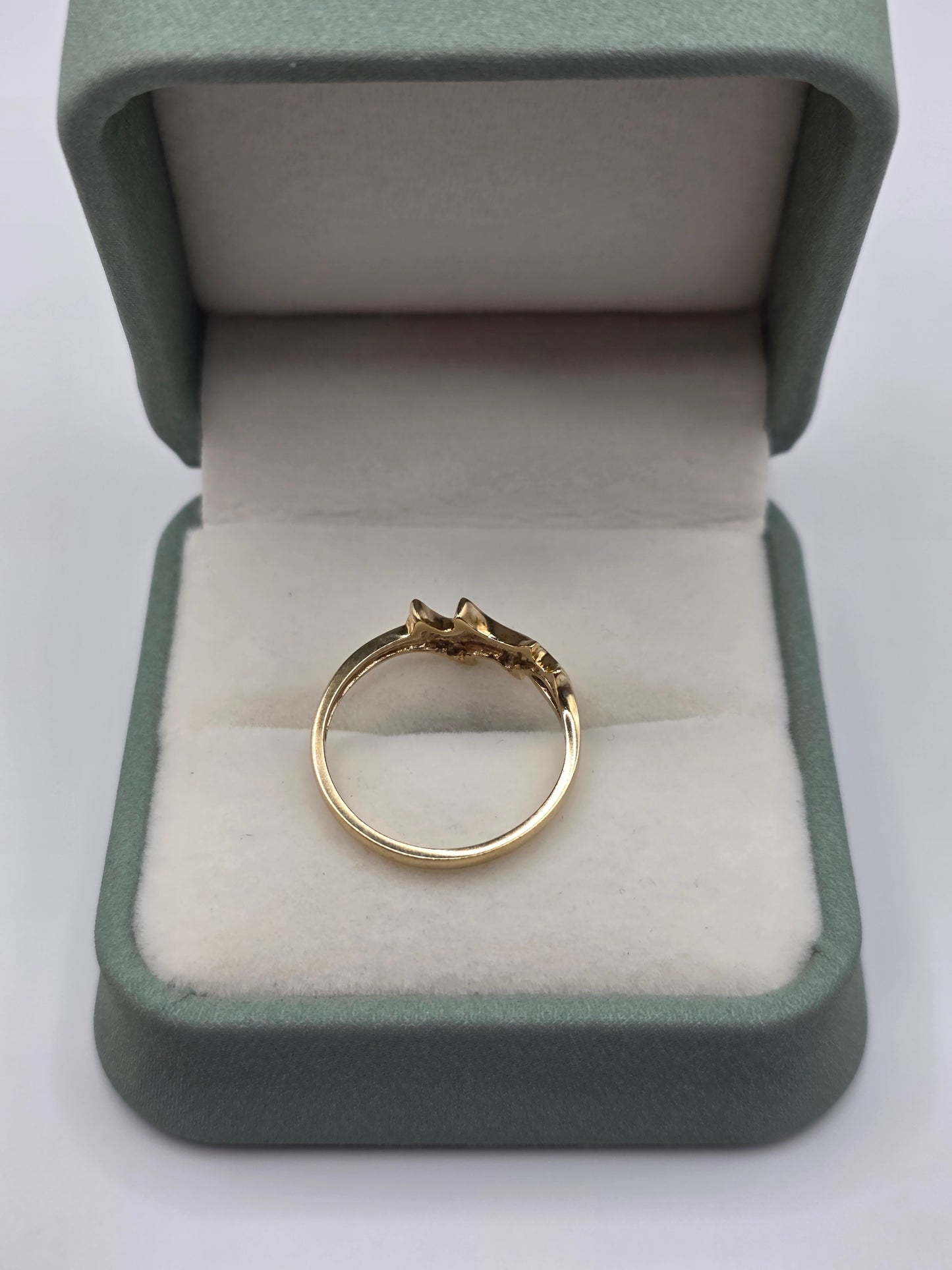 9ct gold diamond dolphin ring