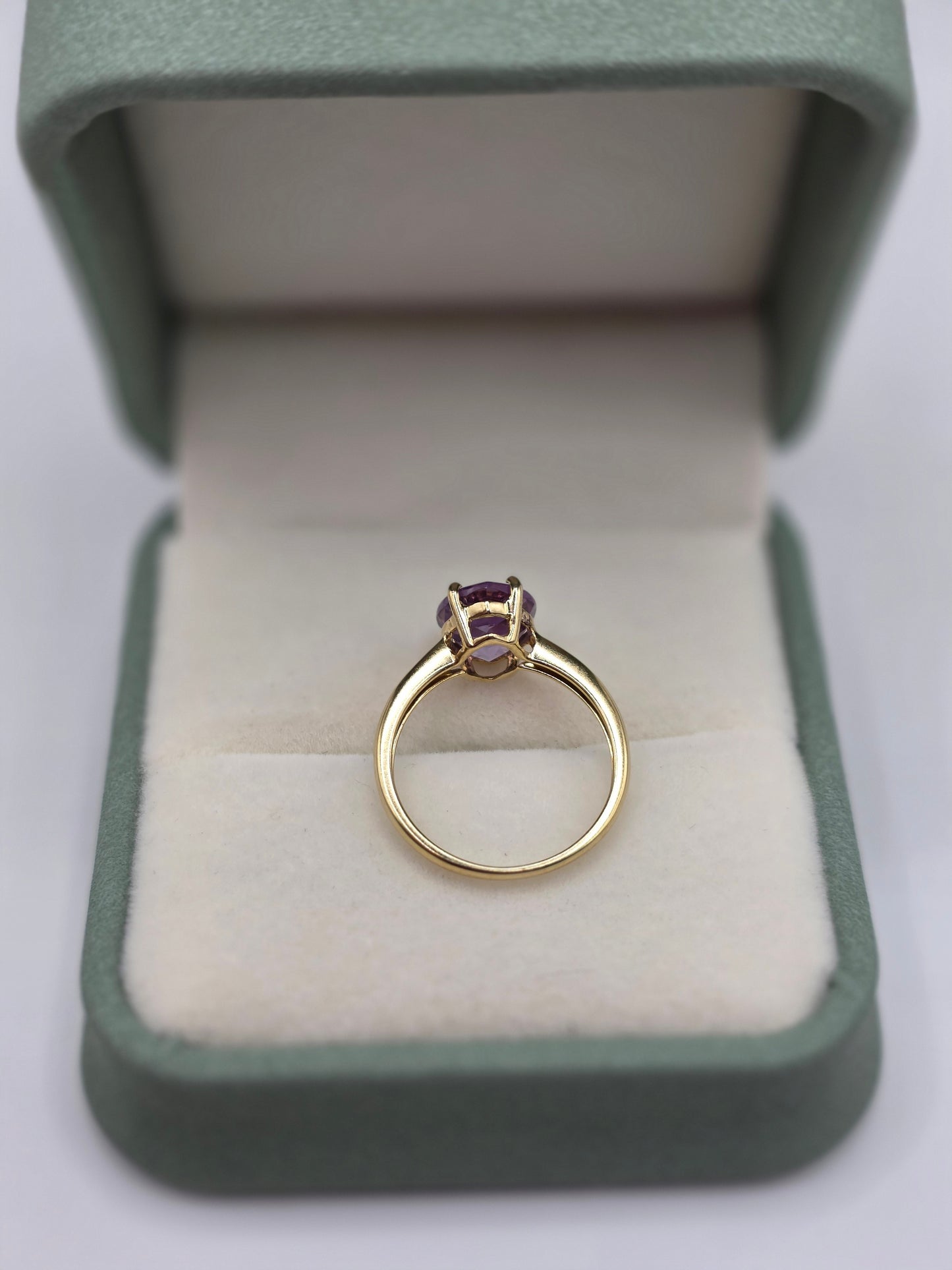 9ct gold pale amethyst ring