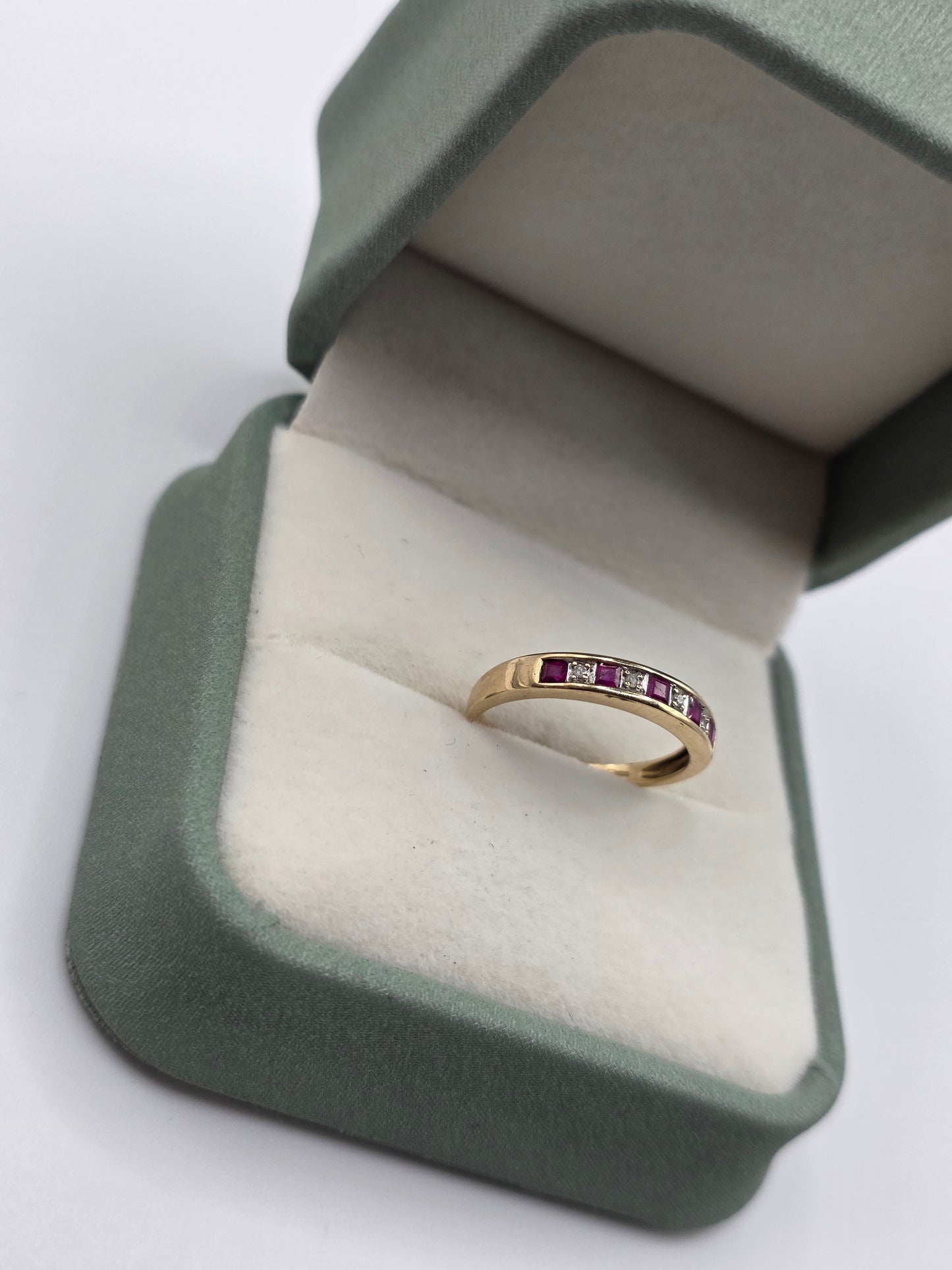 9ct gold ruby and diamond ring