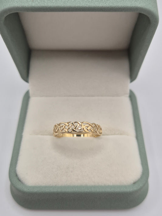 9ct gold celtic ring