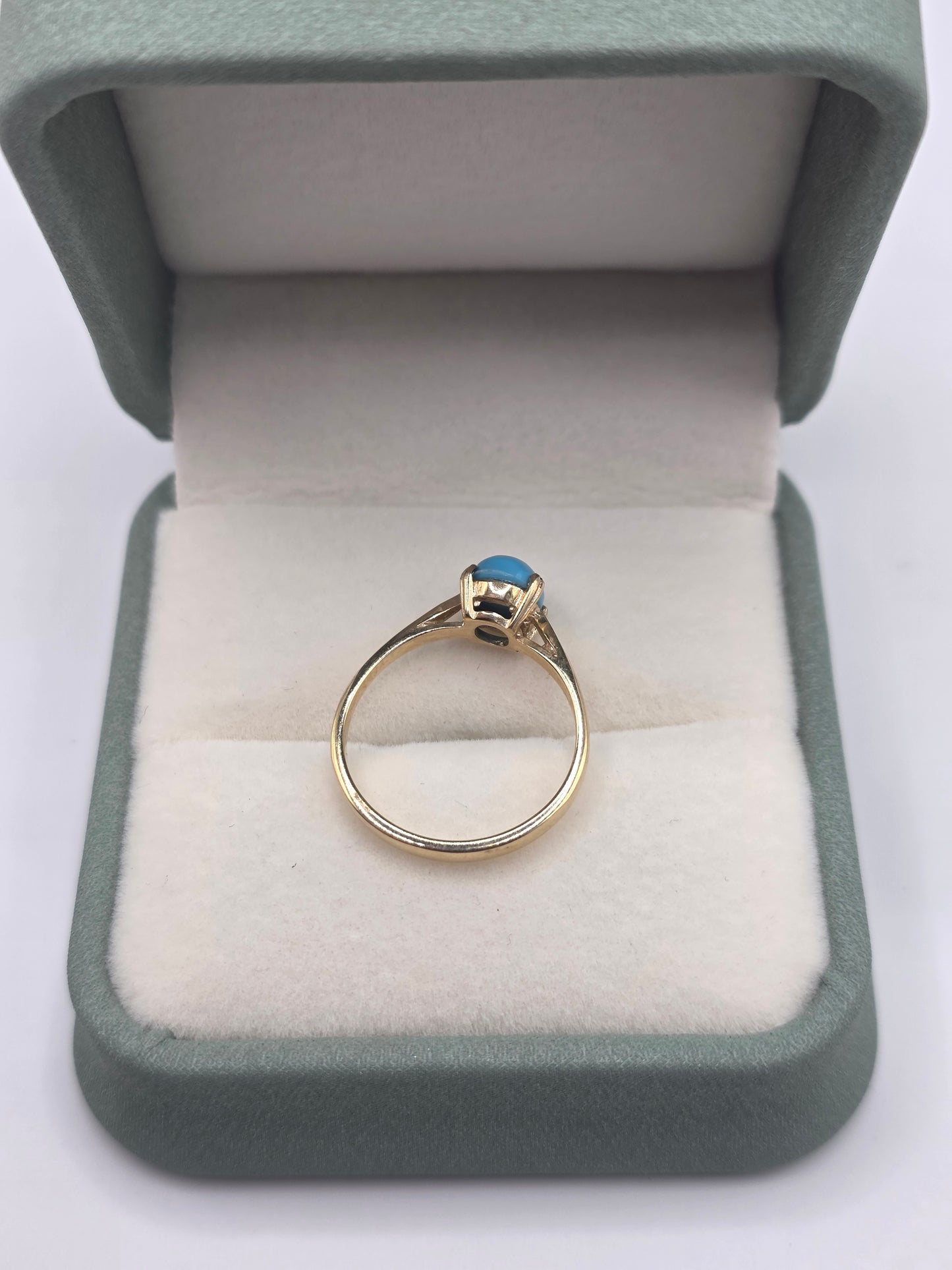 9ct gold turquoise ring