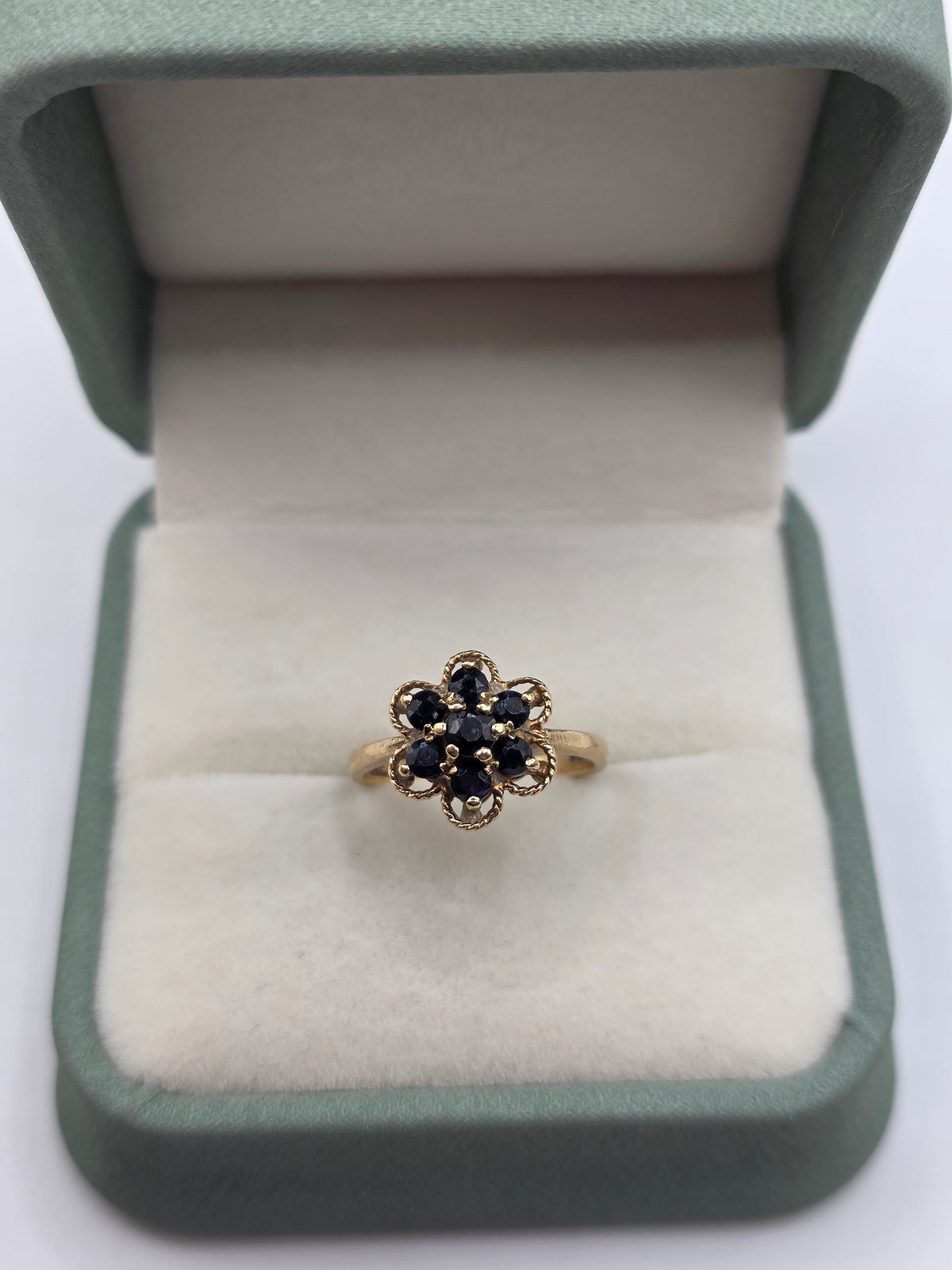 9ct gold sapphire ring