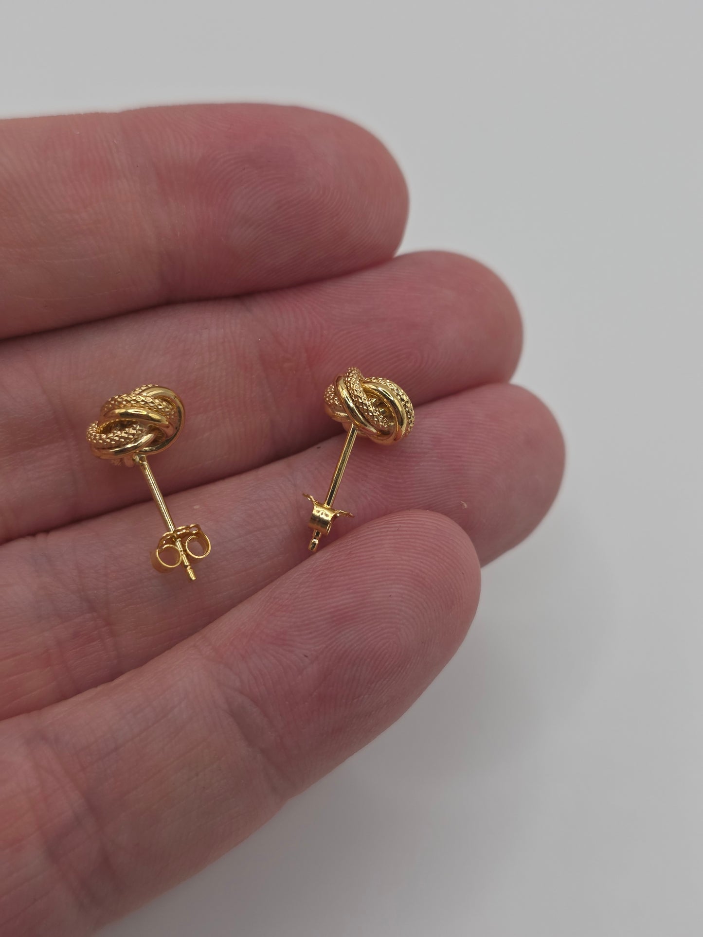 9ct gold frosted knot earrings