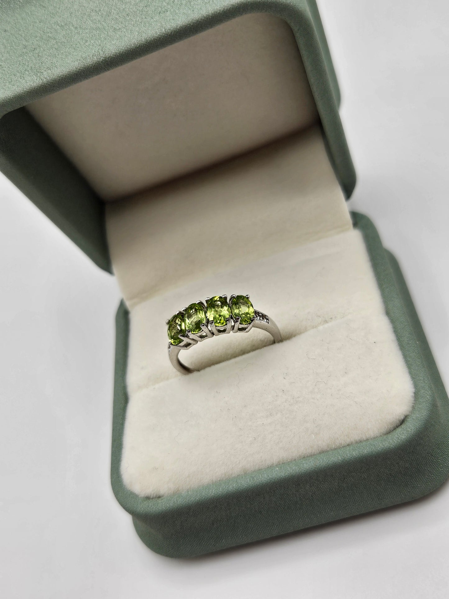 Silver peridot ring