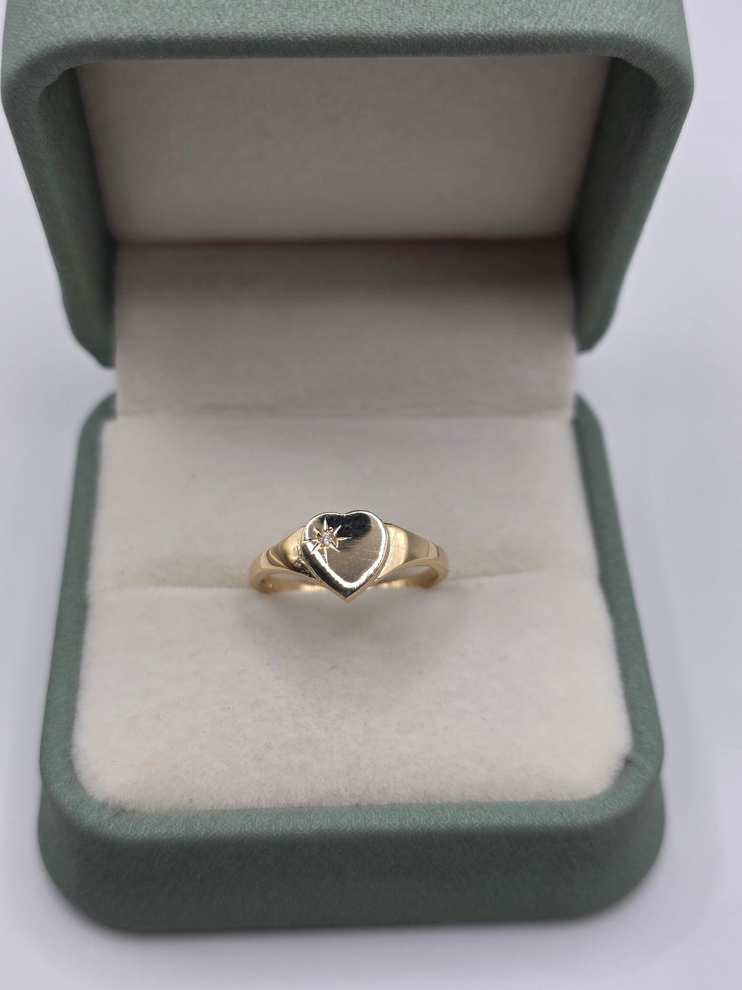9ct gold diamond heart signet ring