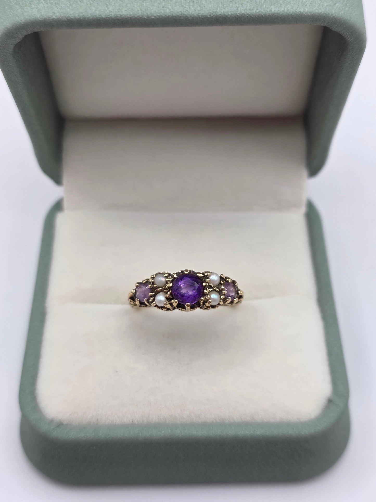9ct gold amethyst and pearl ring