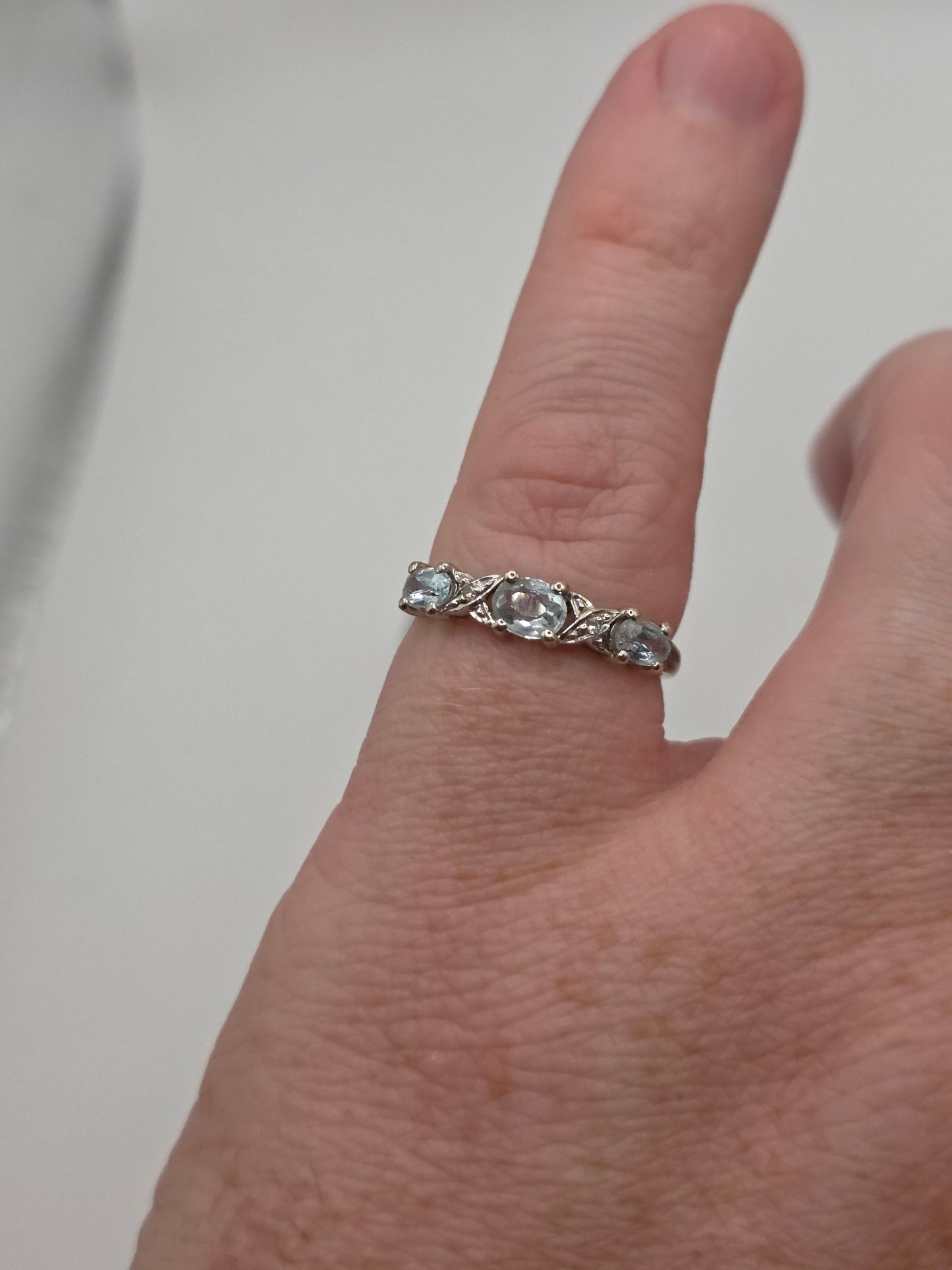 9ct gold topaz and diamond ring