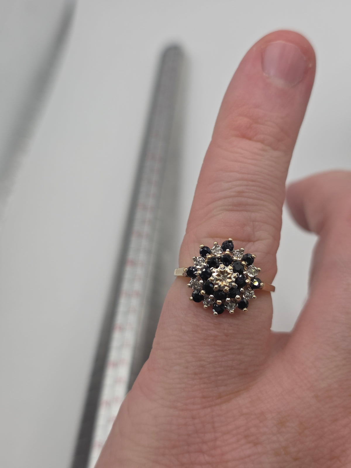 9ct gold sapphire and diamond ring