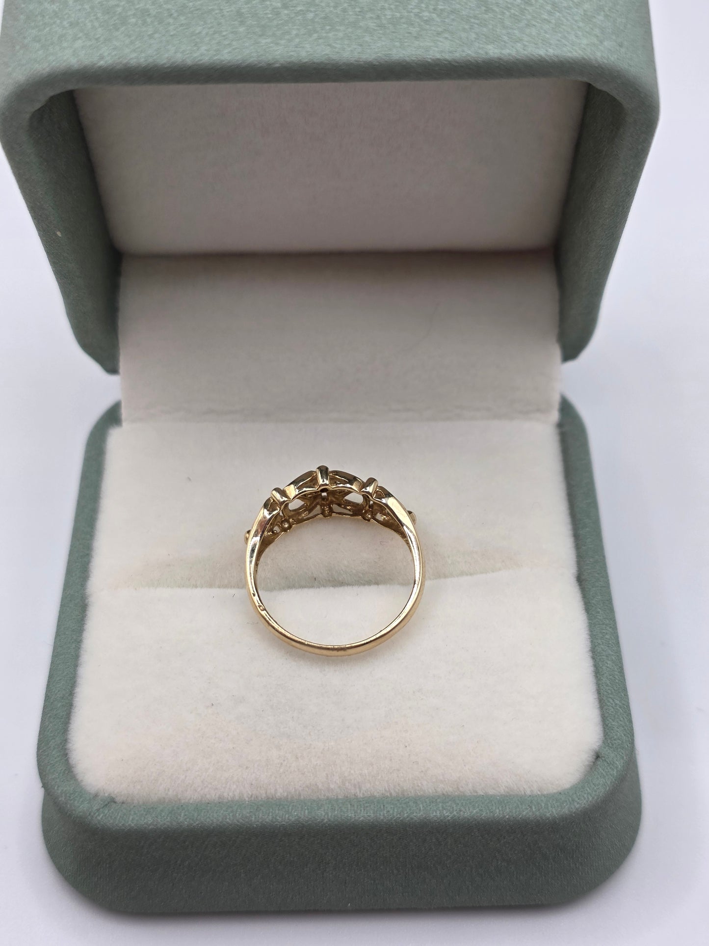 9ct gold ring