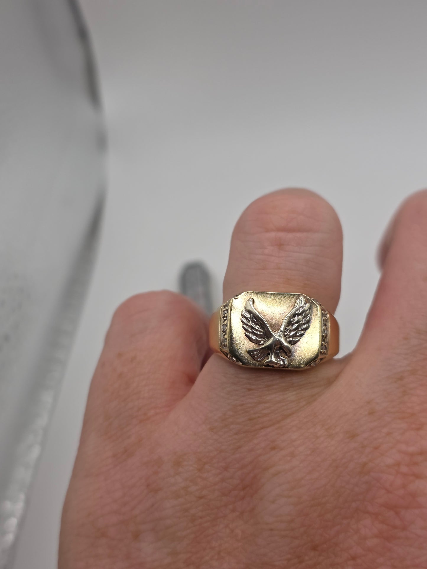Heavy 9ct gold diamond eagle signet ring