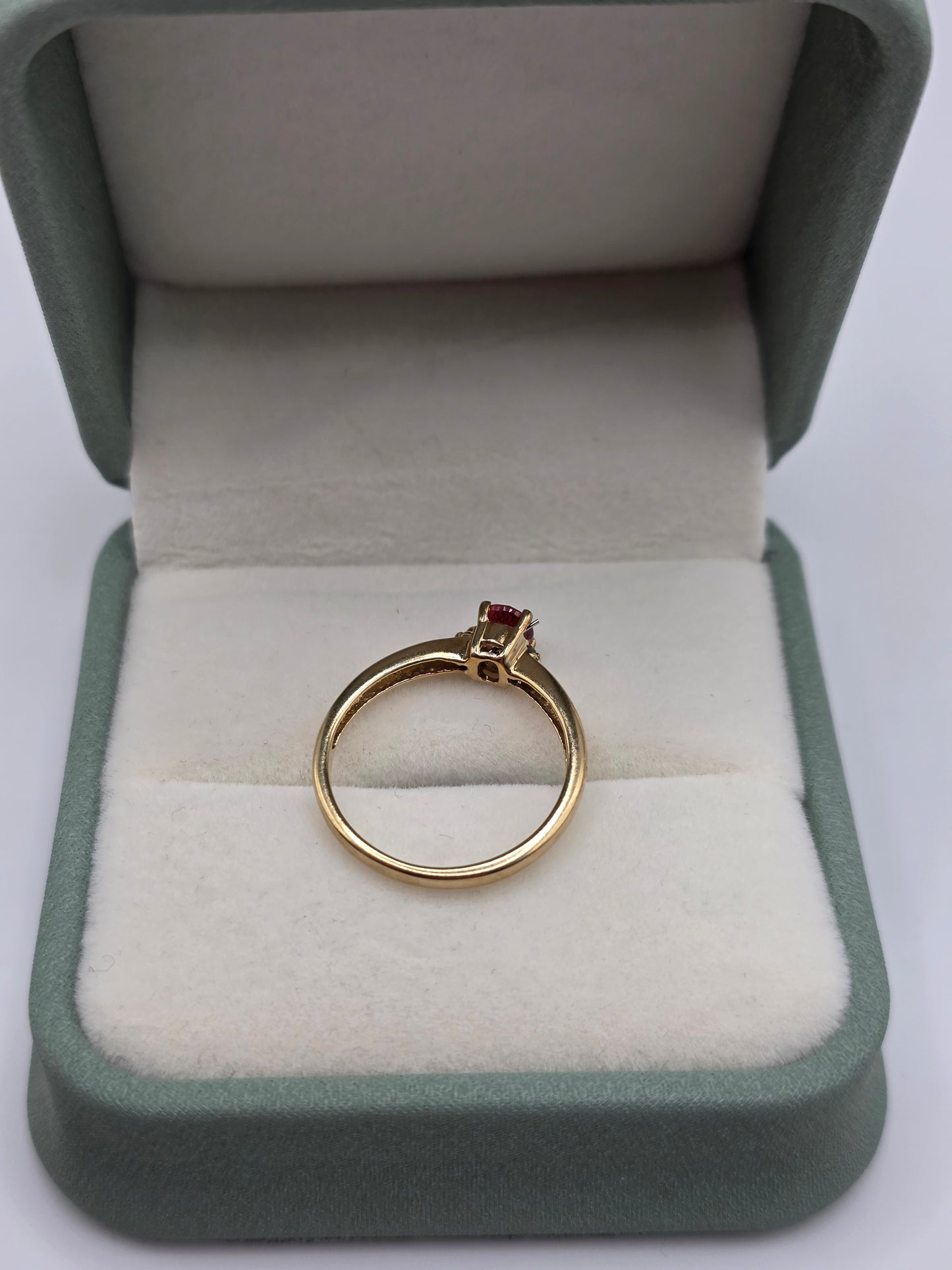 9ct gold tourmaline and diamond ring