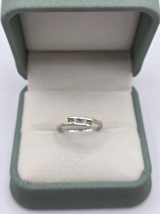 9ct white gold alexandrite ring