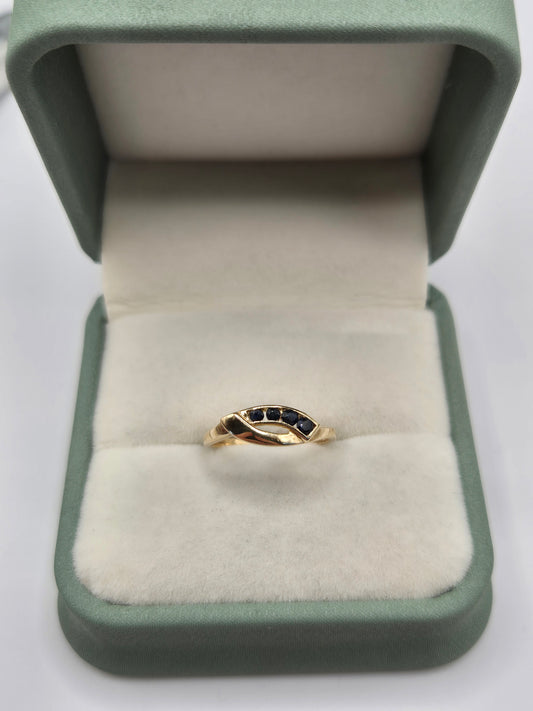 9ct gold onyx ring