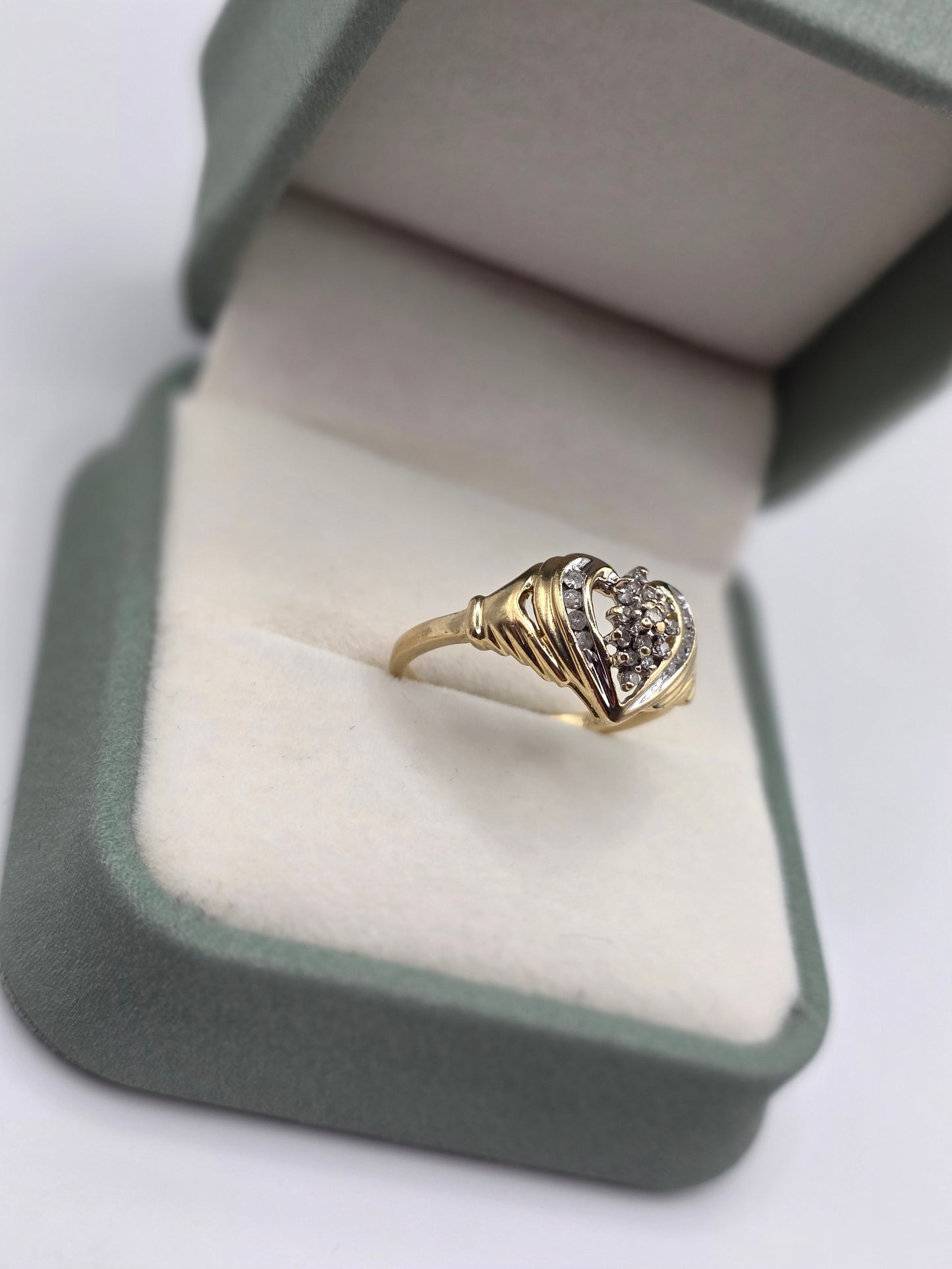 9ct gold diamond claddagh ring