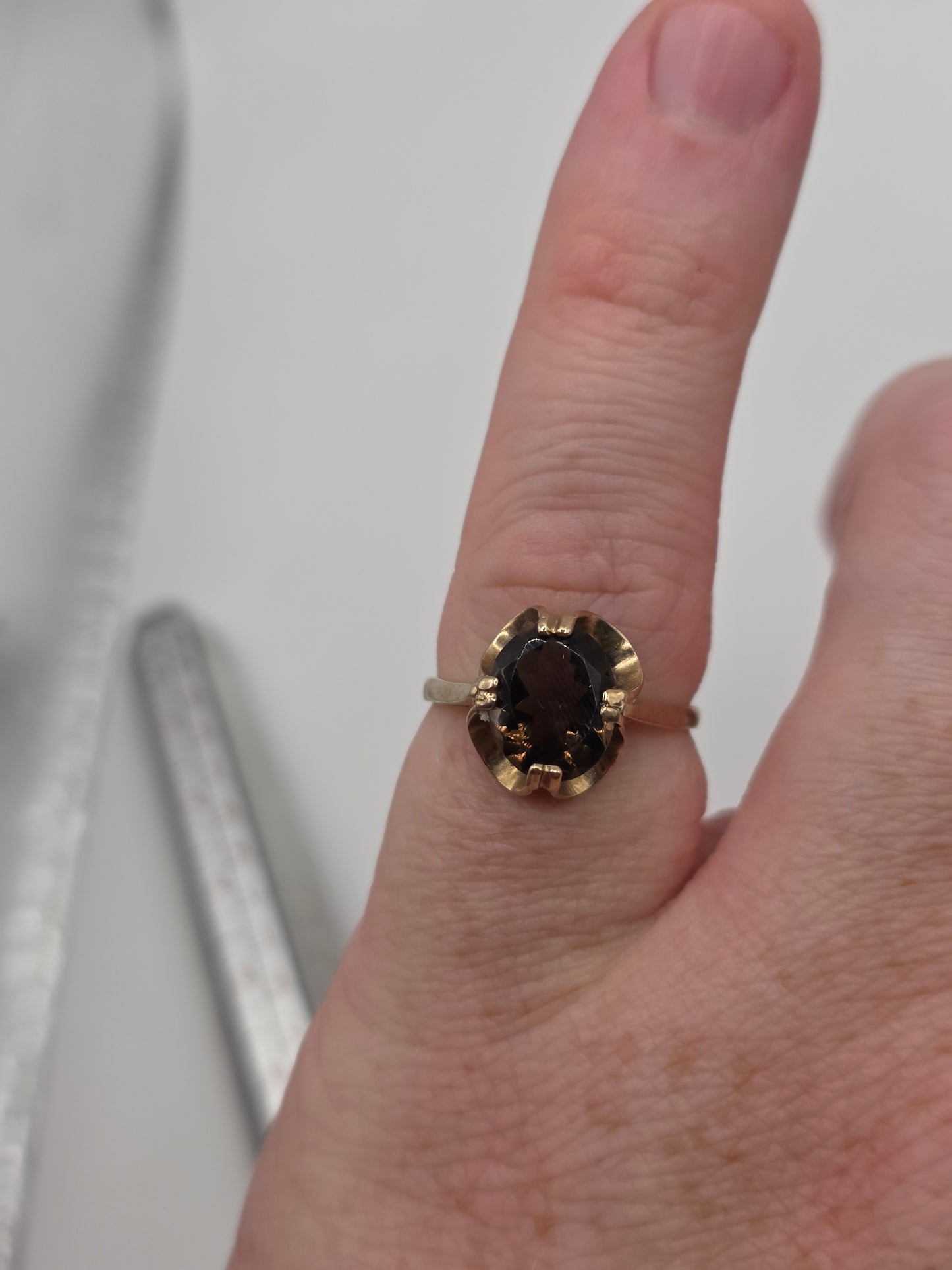 9ct gold smokey quartz ring