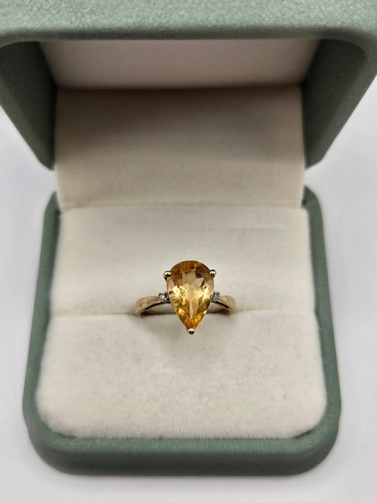 9ct gold citrine and diamond ring