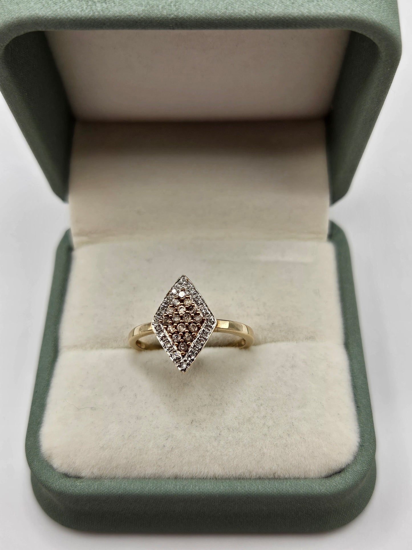 9ct gold cognac diamond ring