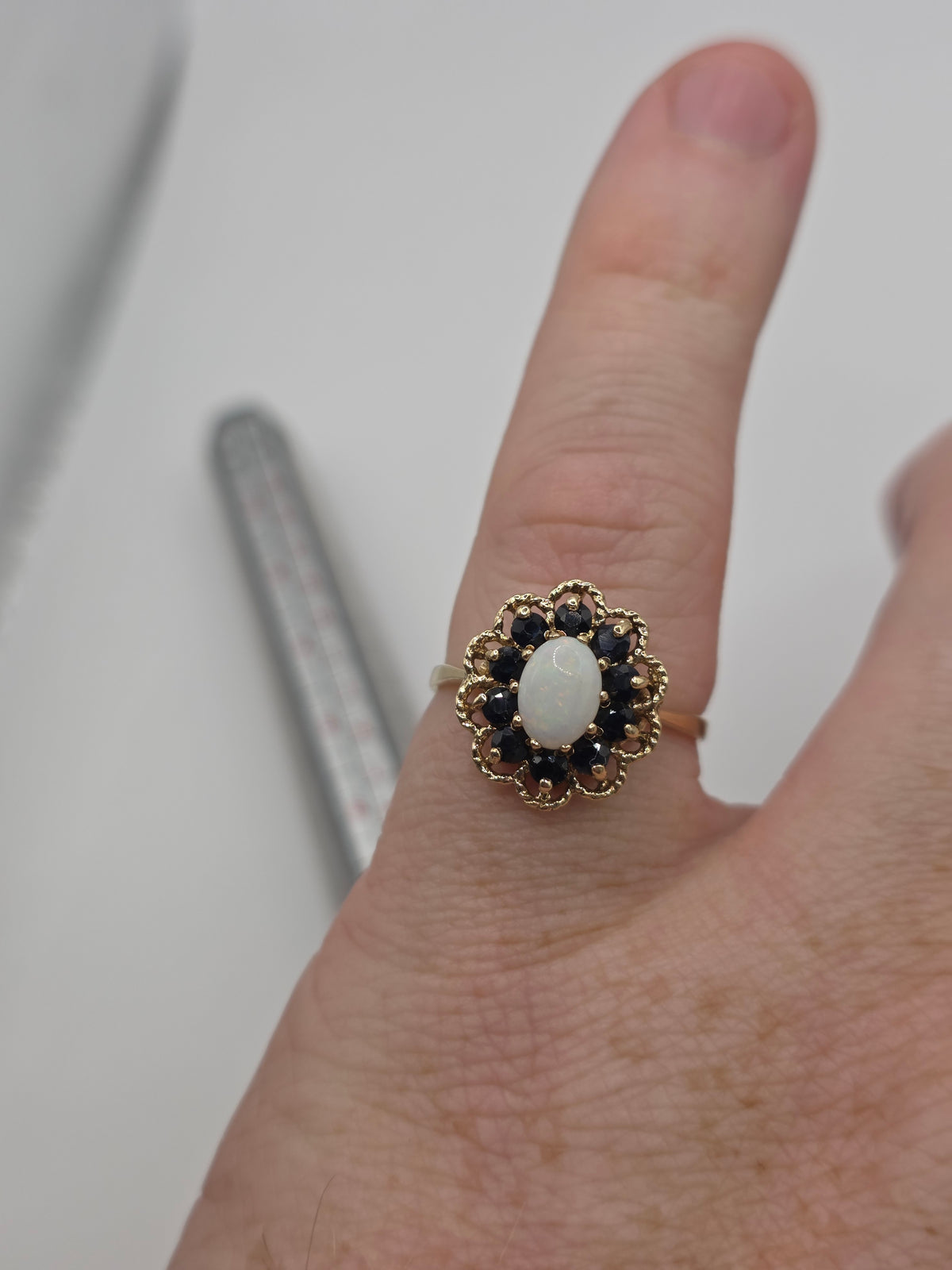 9ct gold opal and sapphire ring