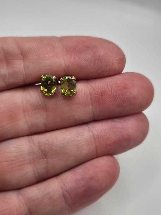 9ct gold peridot earrings