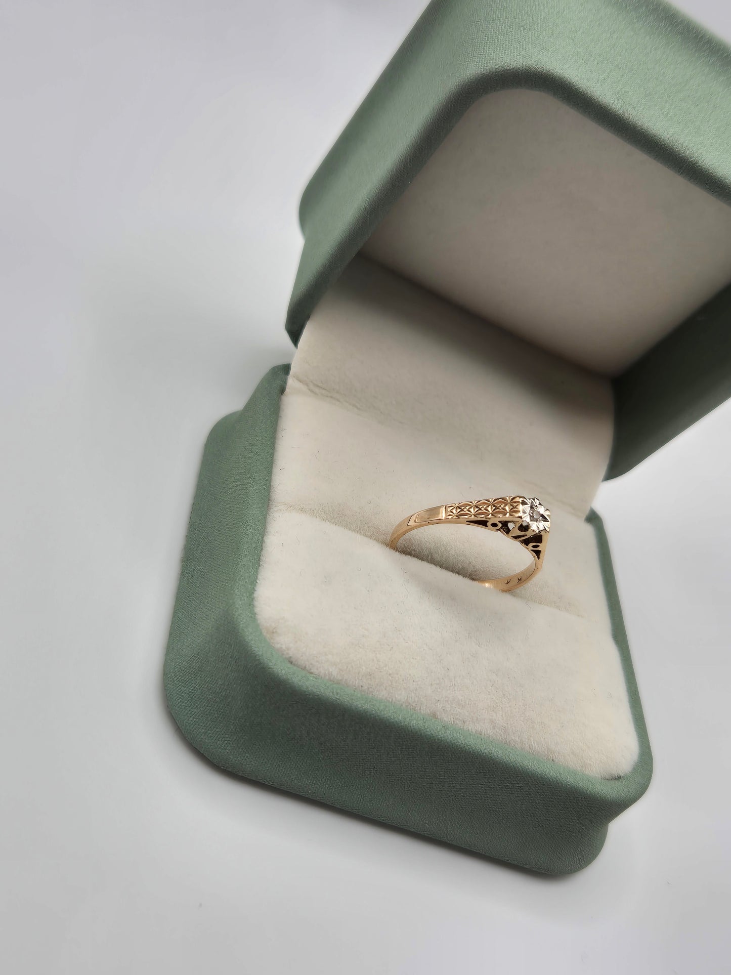 9ct rose gold diamond ring