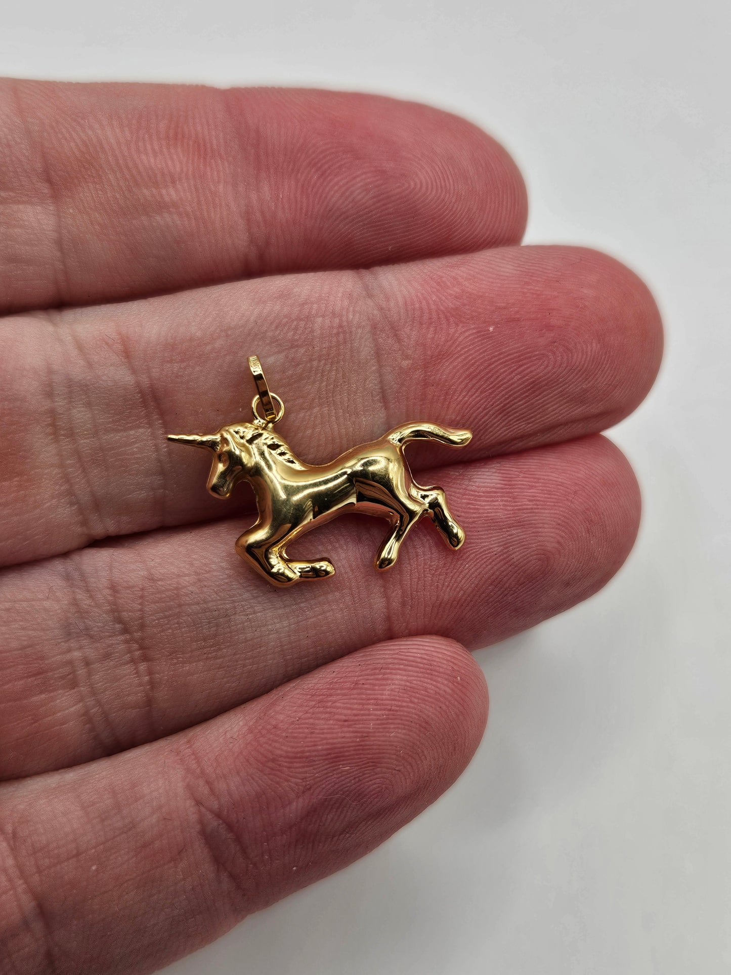 9ct gold unicorn charm