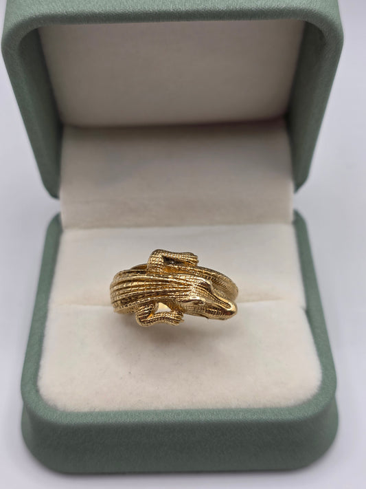Heavy 9ct gold crocodile ring