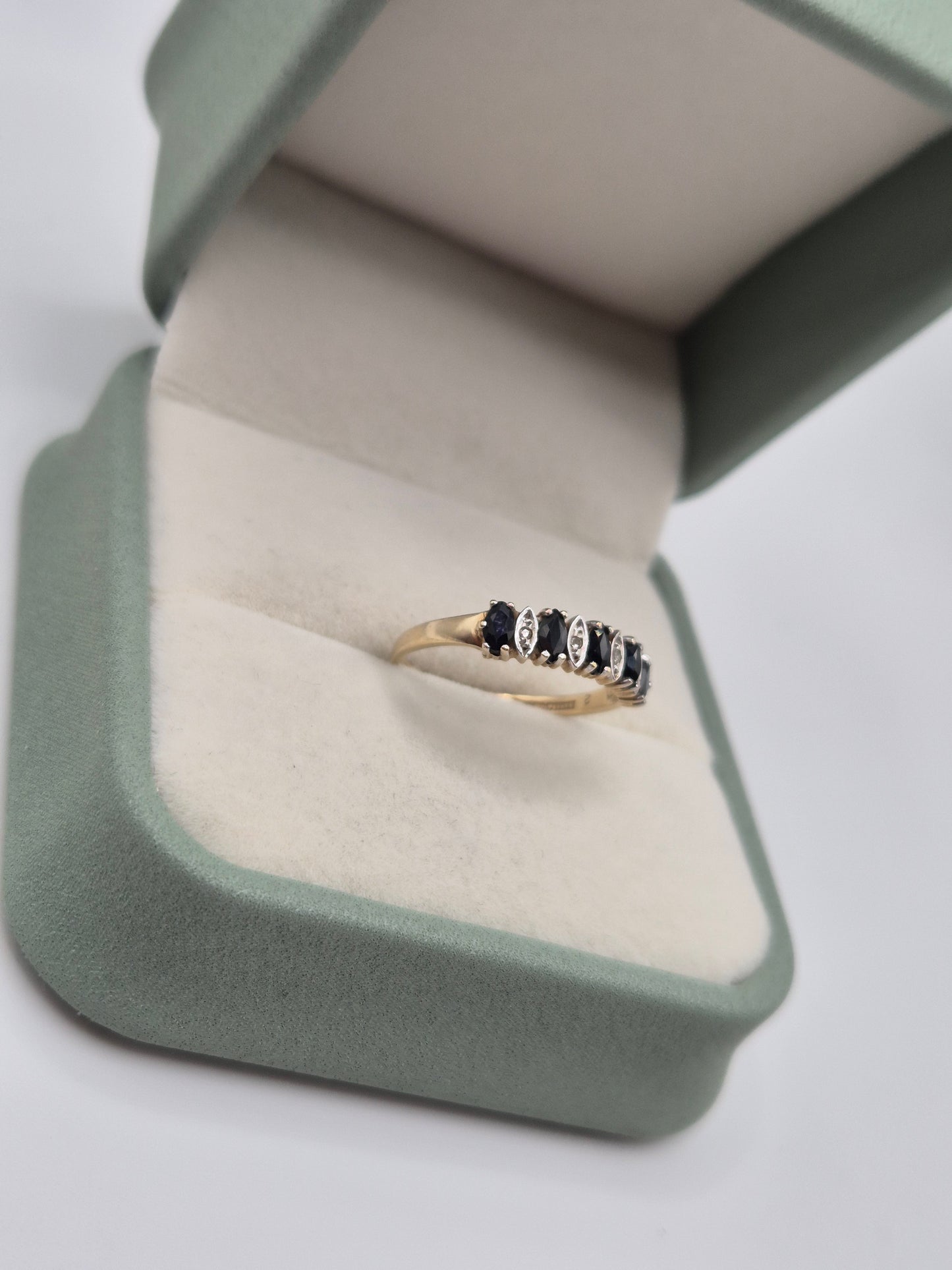 9ct gold sapphire and diamond ring