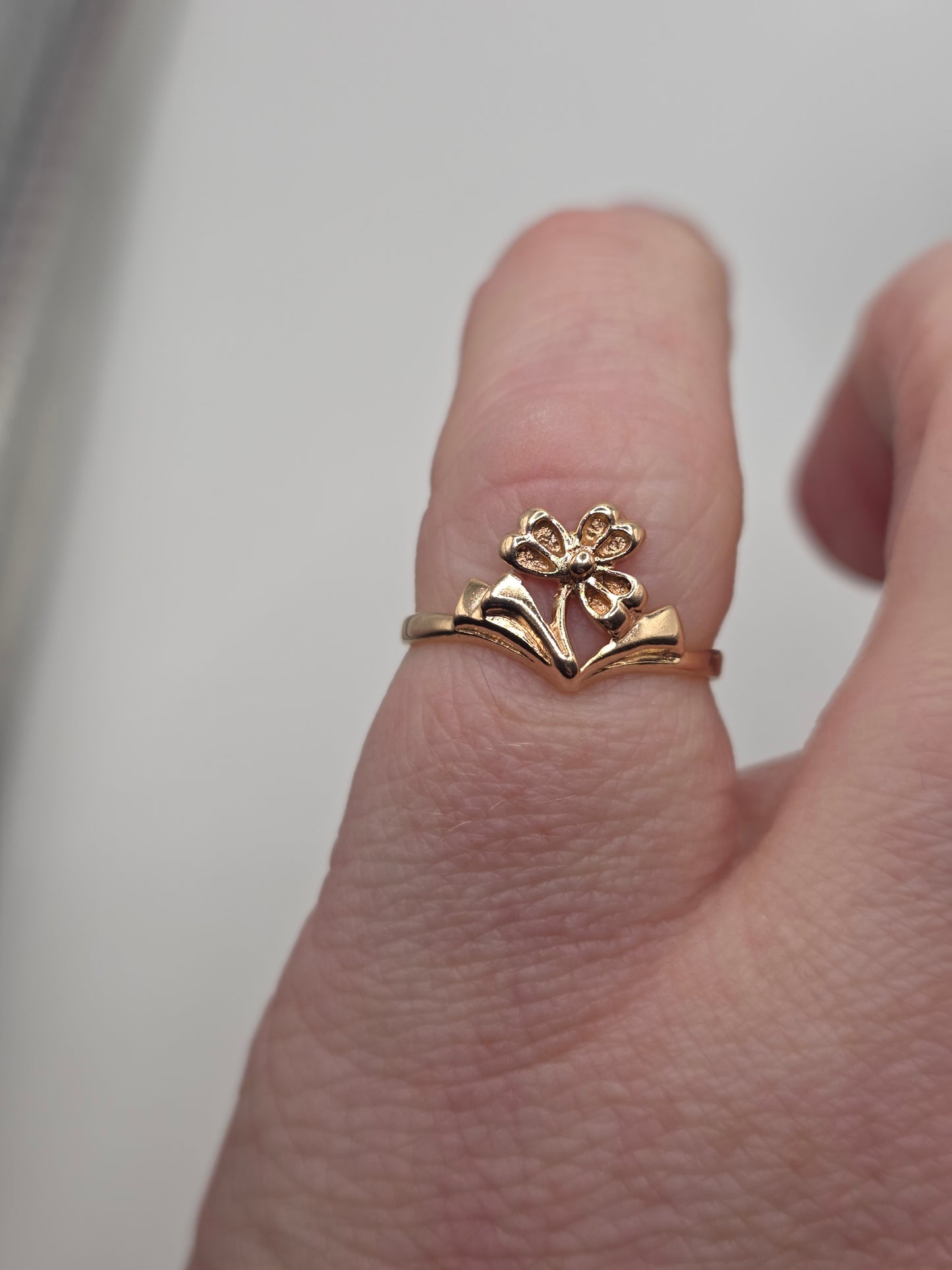 9ct rose gold flower ring