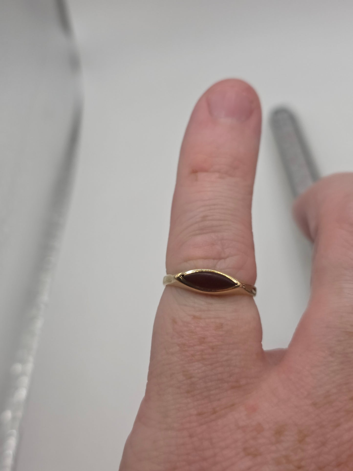 9ct gold carnelian signet ring