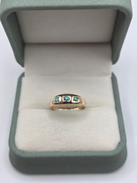 9ct gold turquoise gypsy ring