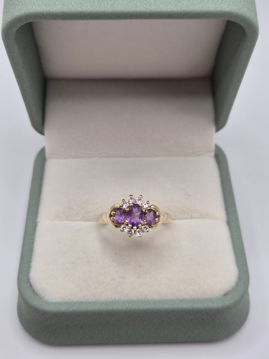 9ct gold amethyst and zircon ring