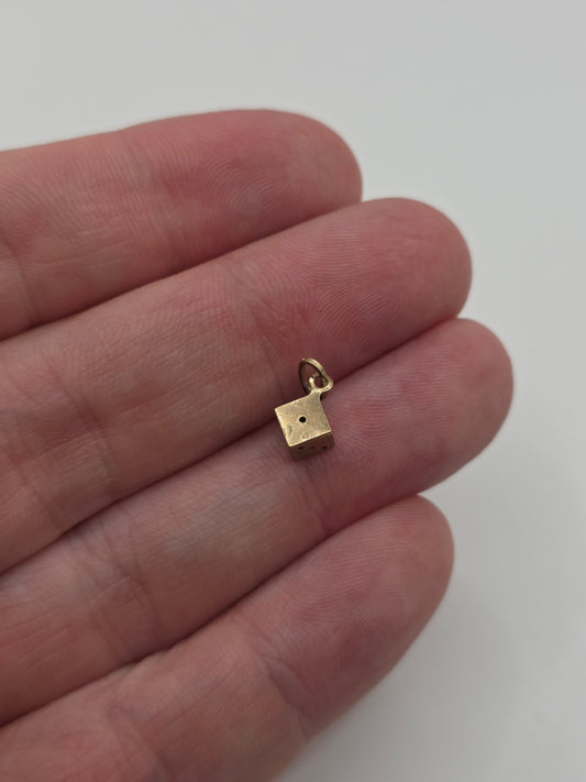 9ct gold dice charm