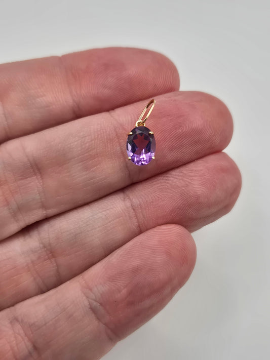 9ct gold amethyst pendant