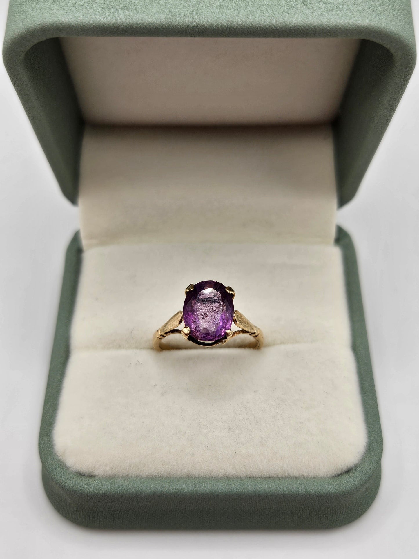 9ct gold amethyst ring