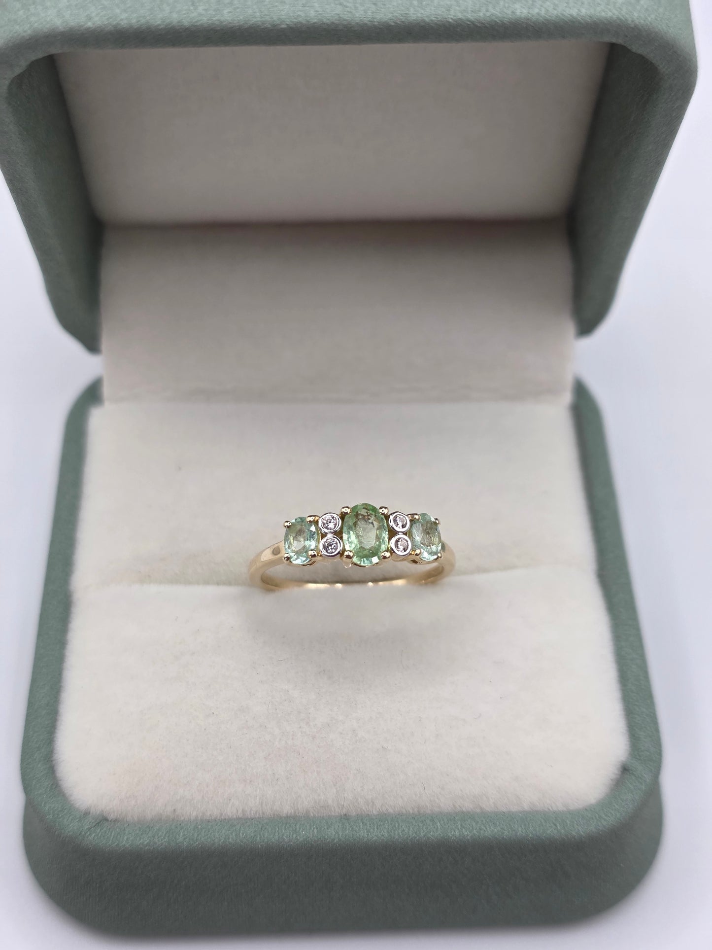 9ct gold green tourmaline and topazring