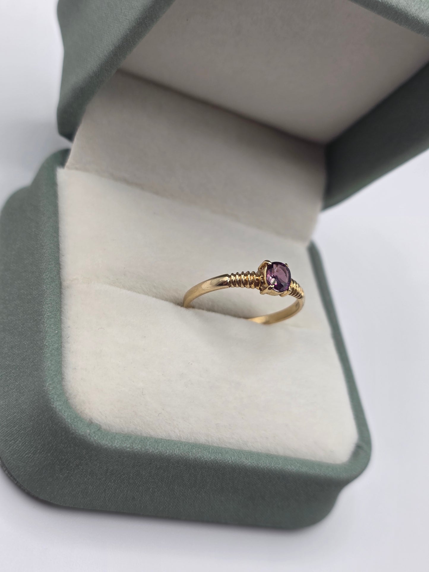 9ct gold tourmaline ring