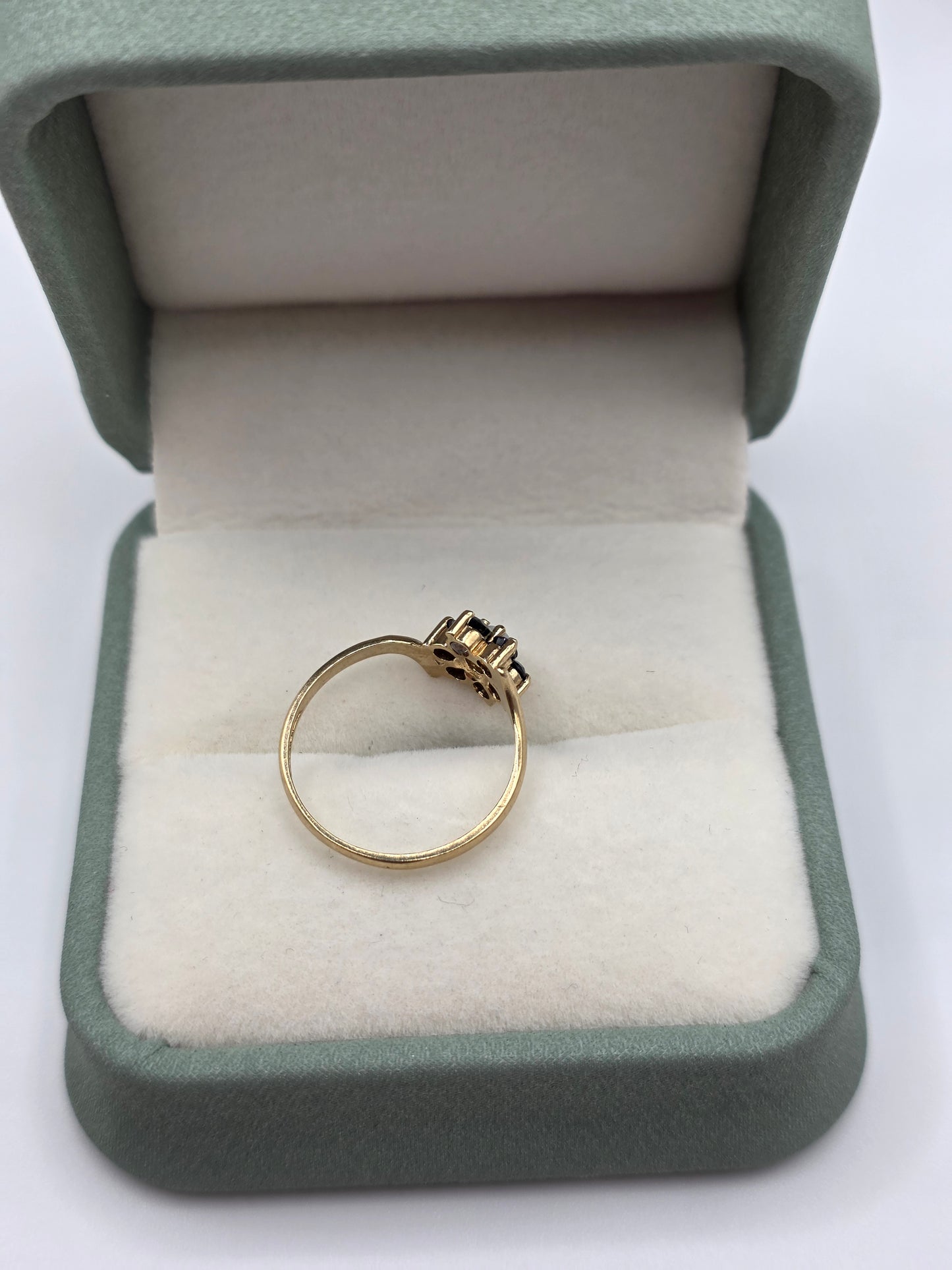 9ct gold opal and sapphire ring