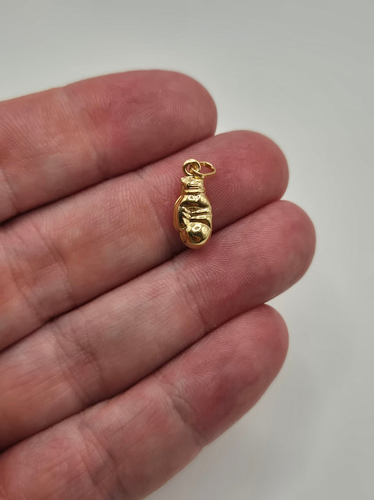 9ct gold boxing glove charm