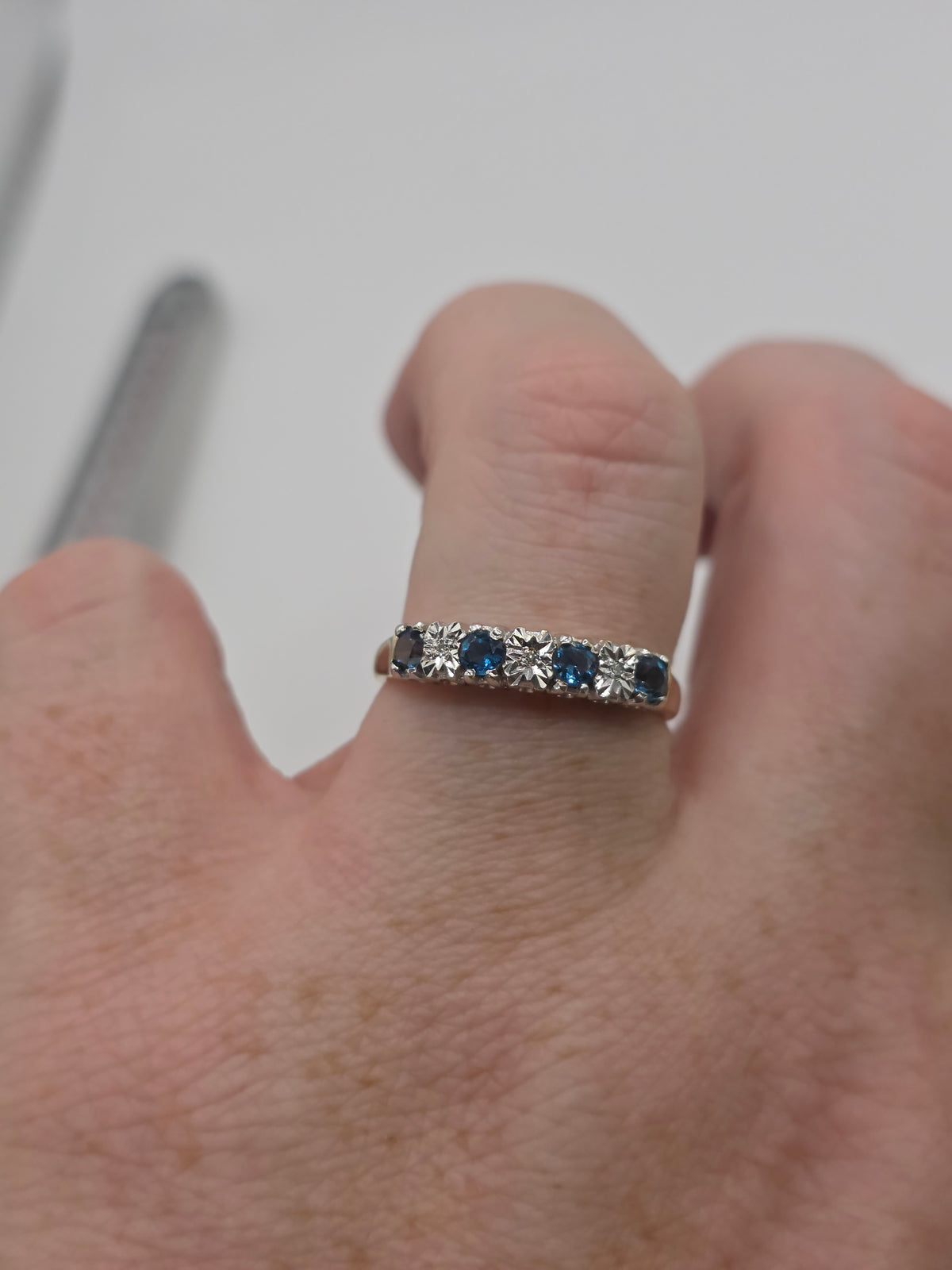 9ct gold topaz and diamond ring