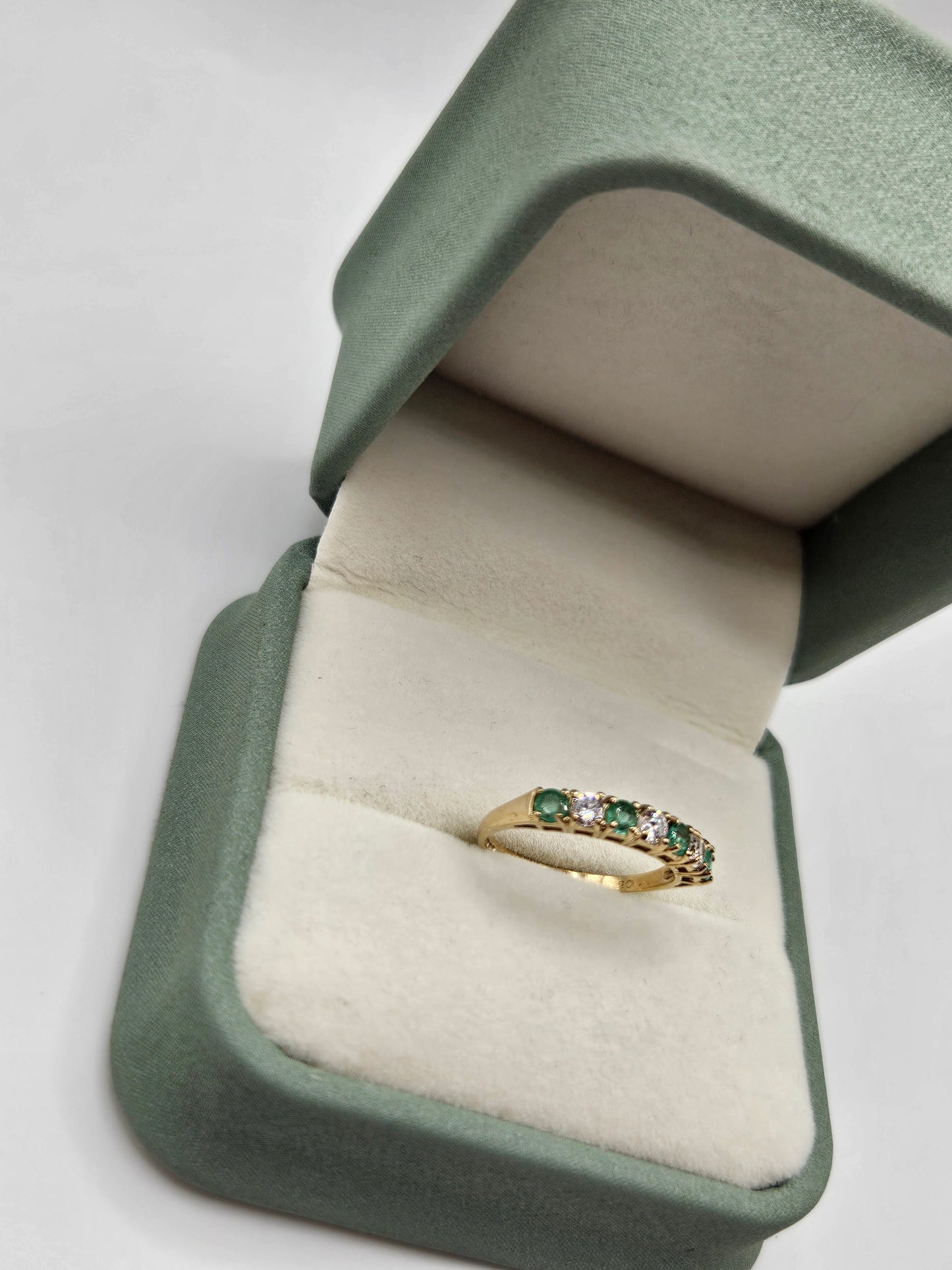 9ct gold emerald and cz ring