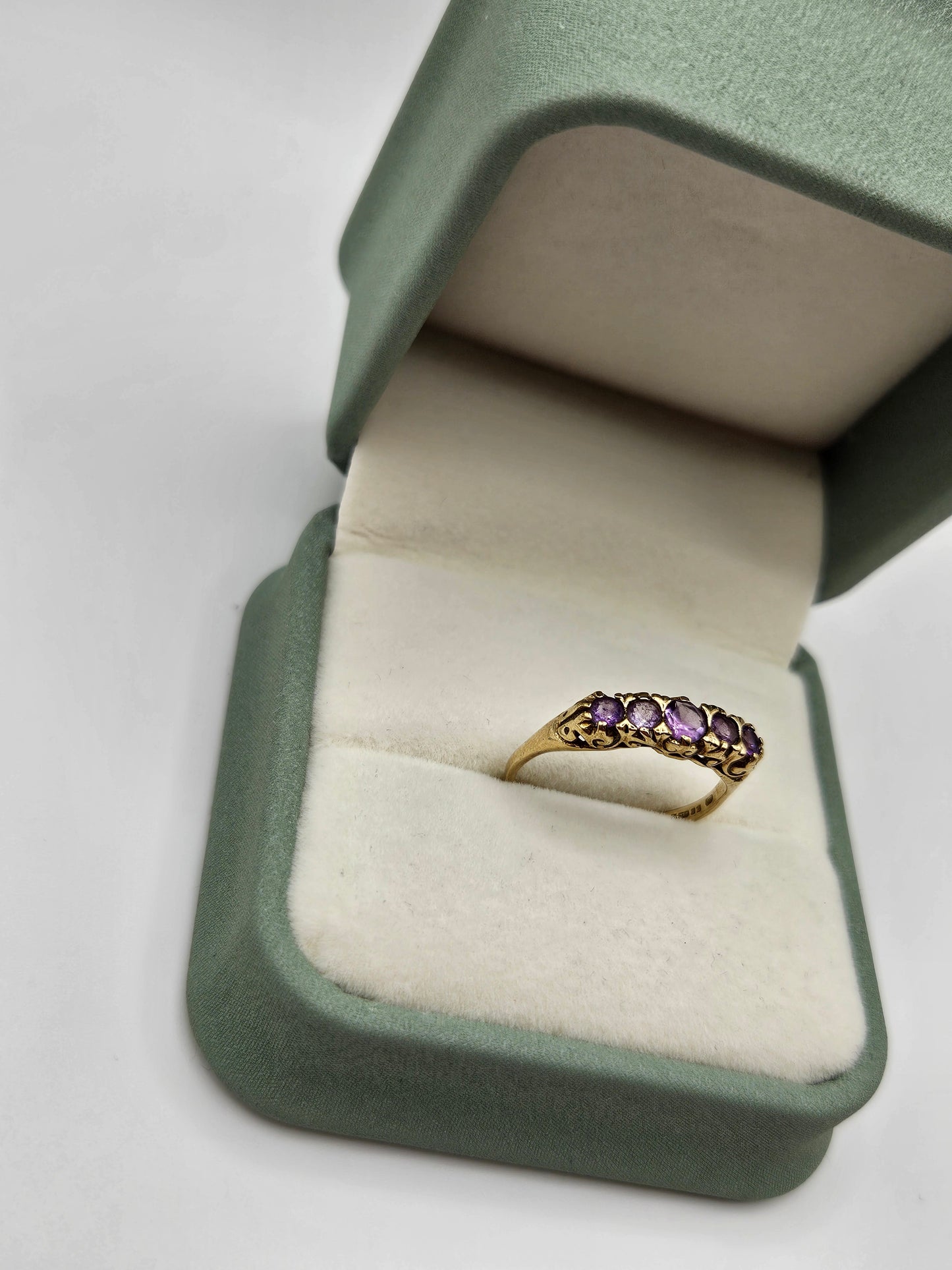 9ct gold amethyst ring