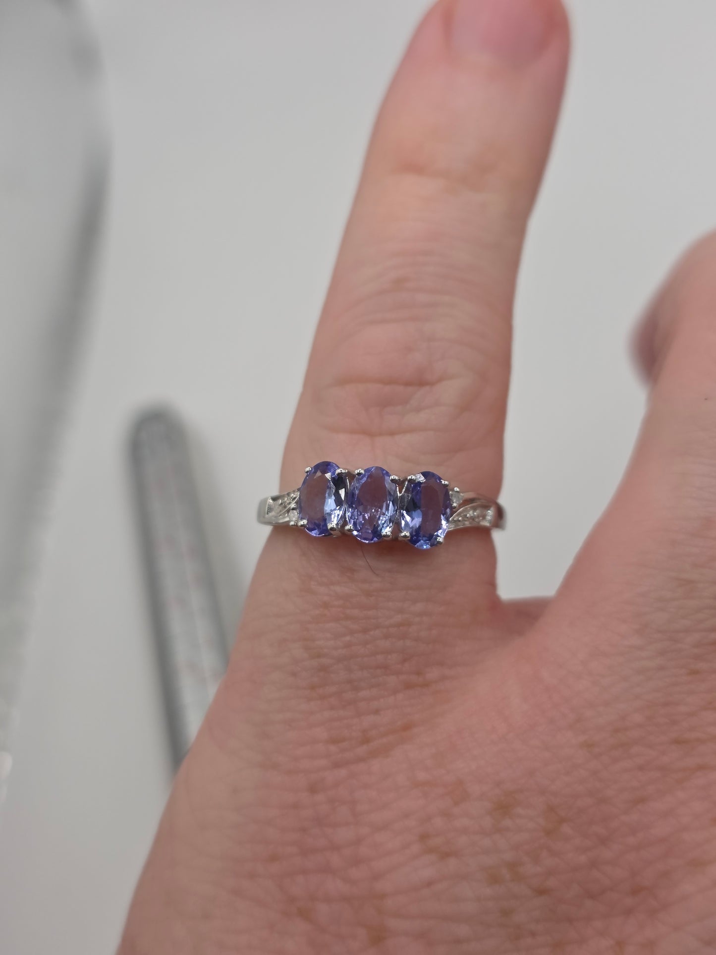 9ct white gold tanzanite and diamond ring