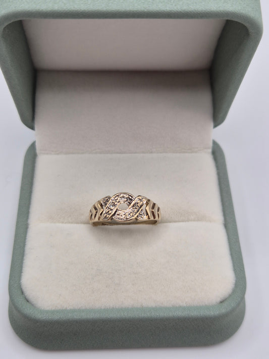 9ct gold diamond ring