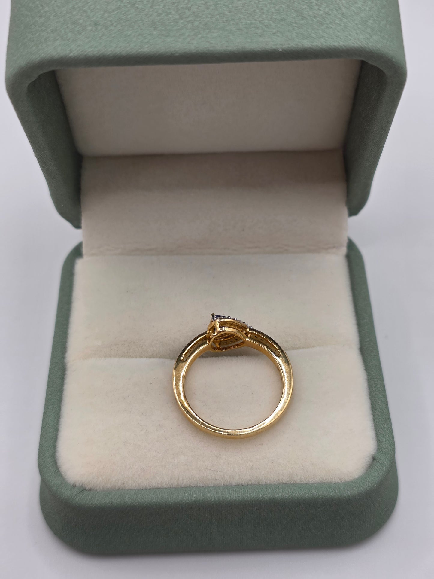 9ct gold tanzanite and zircon ring