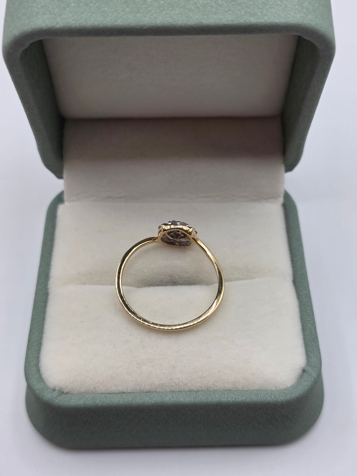9ct gold diamond cluster ring