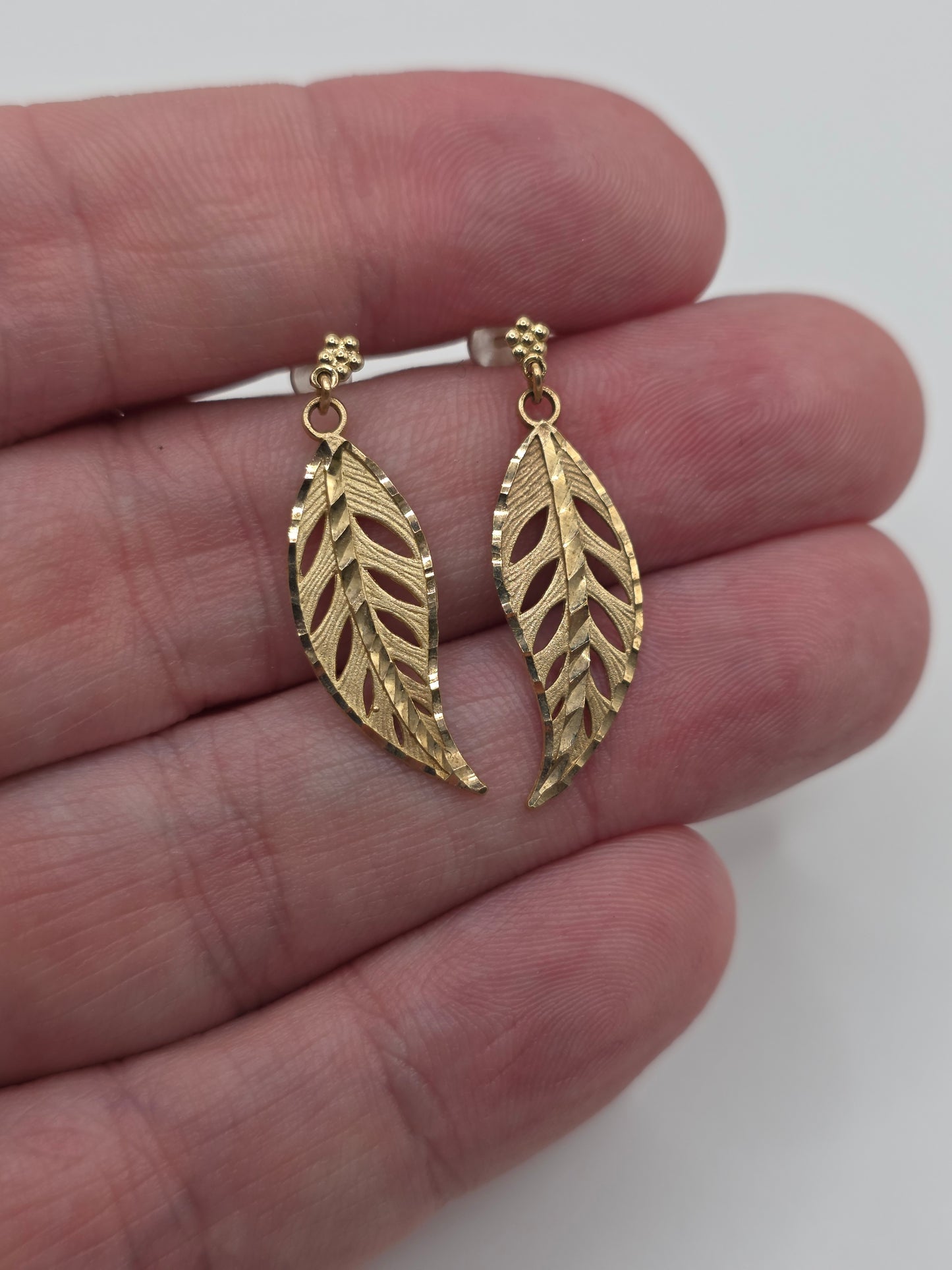 9ct gold leaf earrings